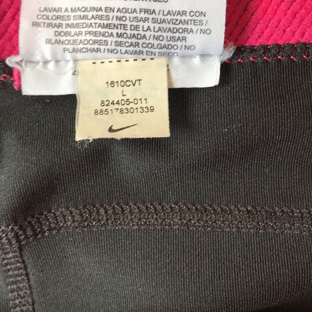 NIKE - Picture 4 of 8